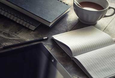 热闻|英超争冠悬念重启！奥赖利双响，曼城2-1纽卡落后榜首阿森纳2分